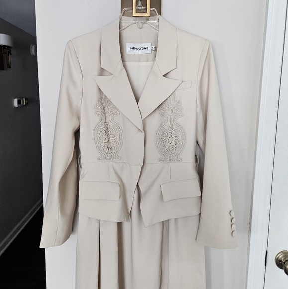 Self-Portrait Beige Tailored Crepe Lace Detail Midi Dress US Size 6 - Picture 3 of 15